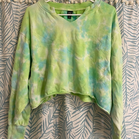 wild fable Tops - FLASH SALE Wild Fable Tie Dye Sweatshirt